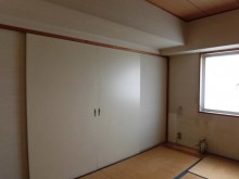 玄関を広々とした自転車も置ける開放的な空間に 渋谷区I様邸 玄関を広々とした自転車も置ける開放的な空間に 渋谷区I様邸